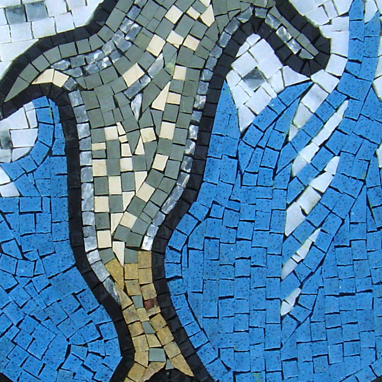 Handmade Dolphin Marble Mosaic Backsplash - 16" Round Medallion