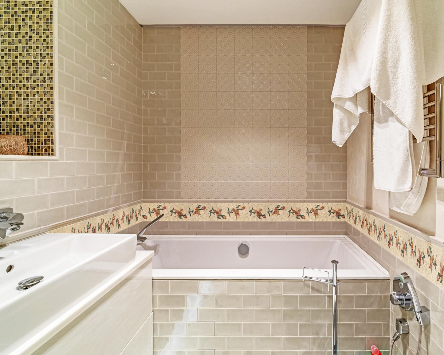 Handmade Marble Mosaic Tile Border: Multicolor Hibiscus Floral Trim