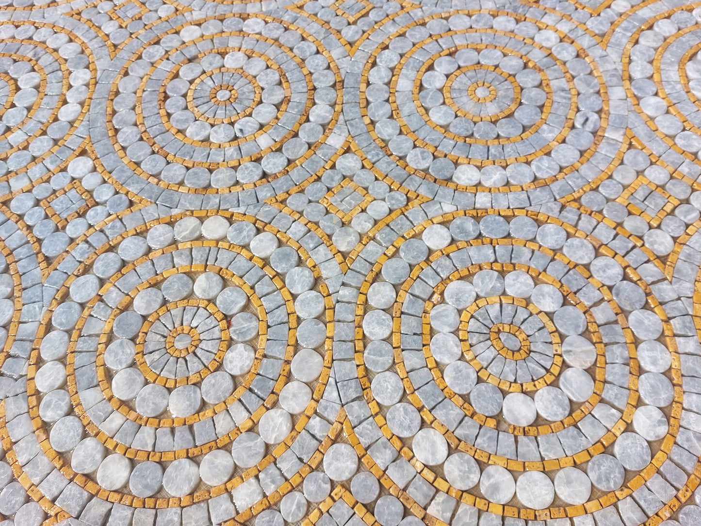 Handmade Circle Pattern Marble Mosaic Tile: Indoor/Outdoor
